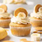 banana pudding cupcakes with creamy filling